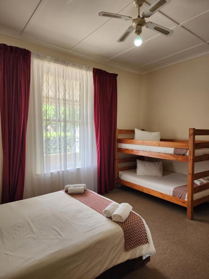 Profcon Resort Graaff-Reinet Buitenkant foto