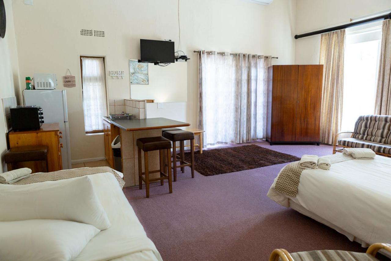 Profcon Resort Graaff-Reinet Buitenkant foto