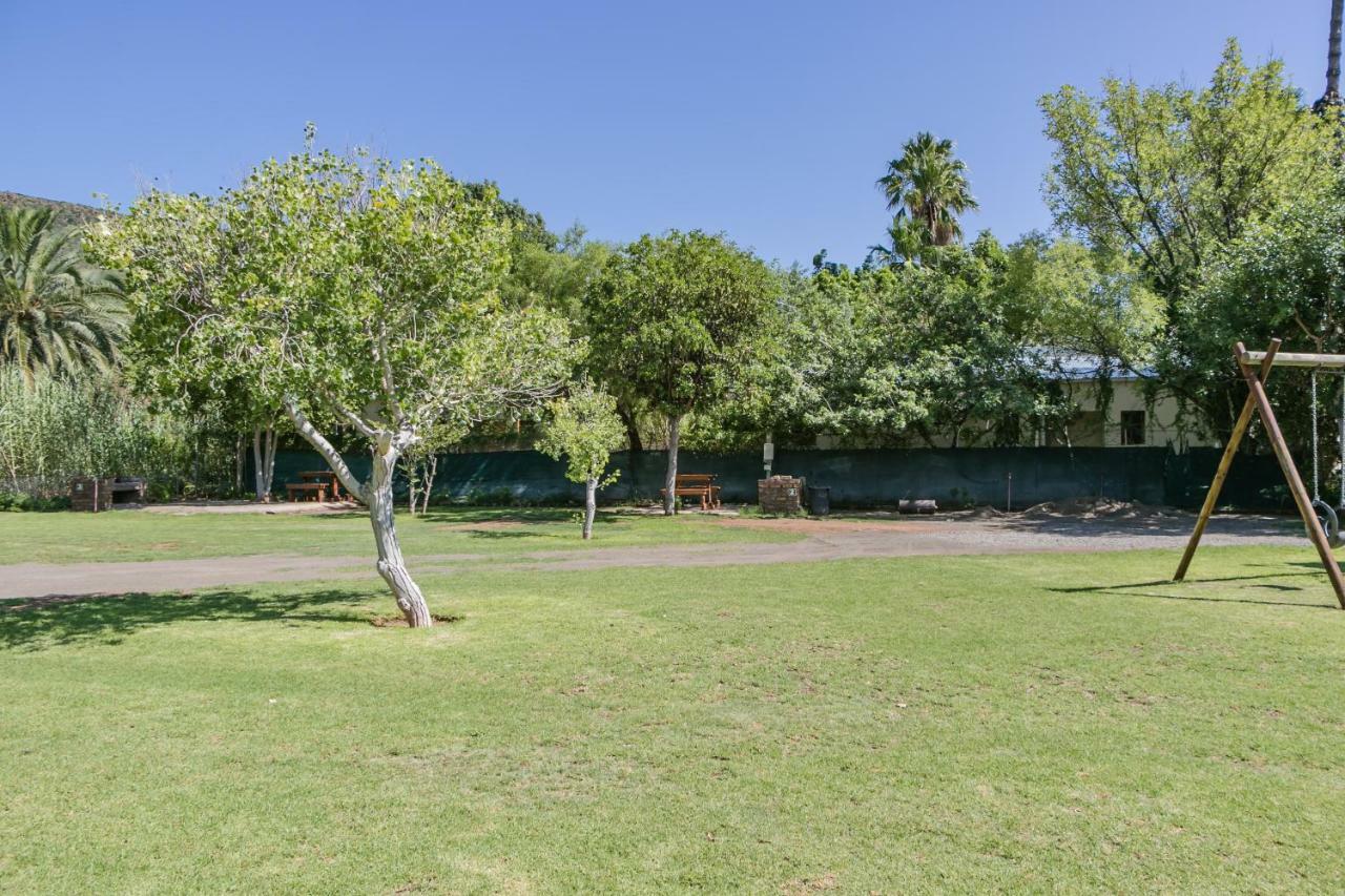 Profcon Resort Graaff-Reinet Buitenkant foto